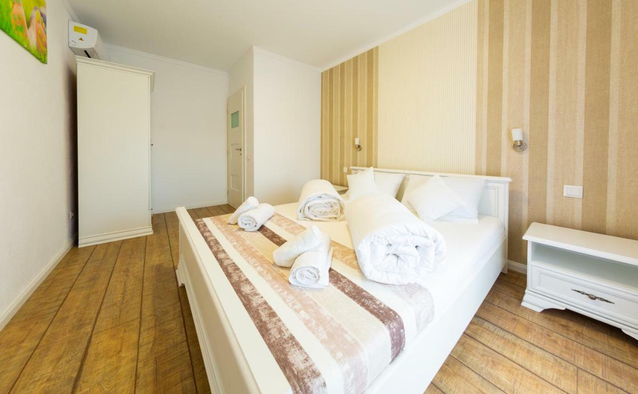 Casa Cu Nuc Alba Iulia Exterior foto